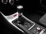  Gear shifter/center console photo
